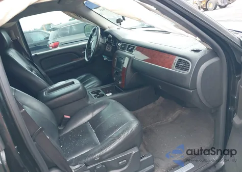 2009 Chevrolet Tahoe из США, поврежденный, VIN 1GNFK13599R101684